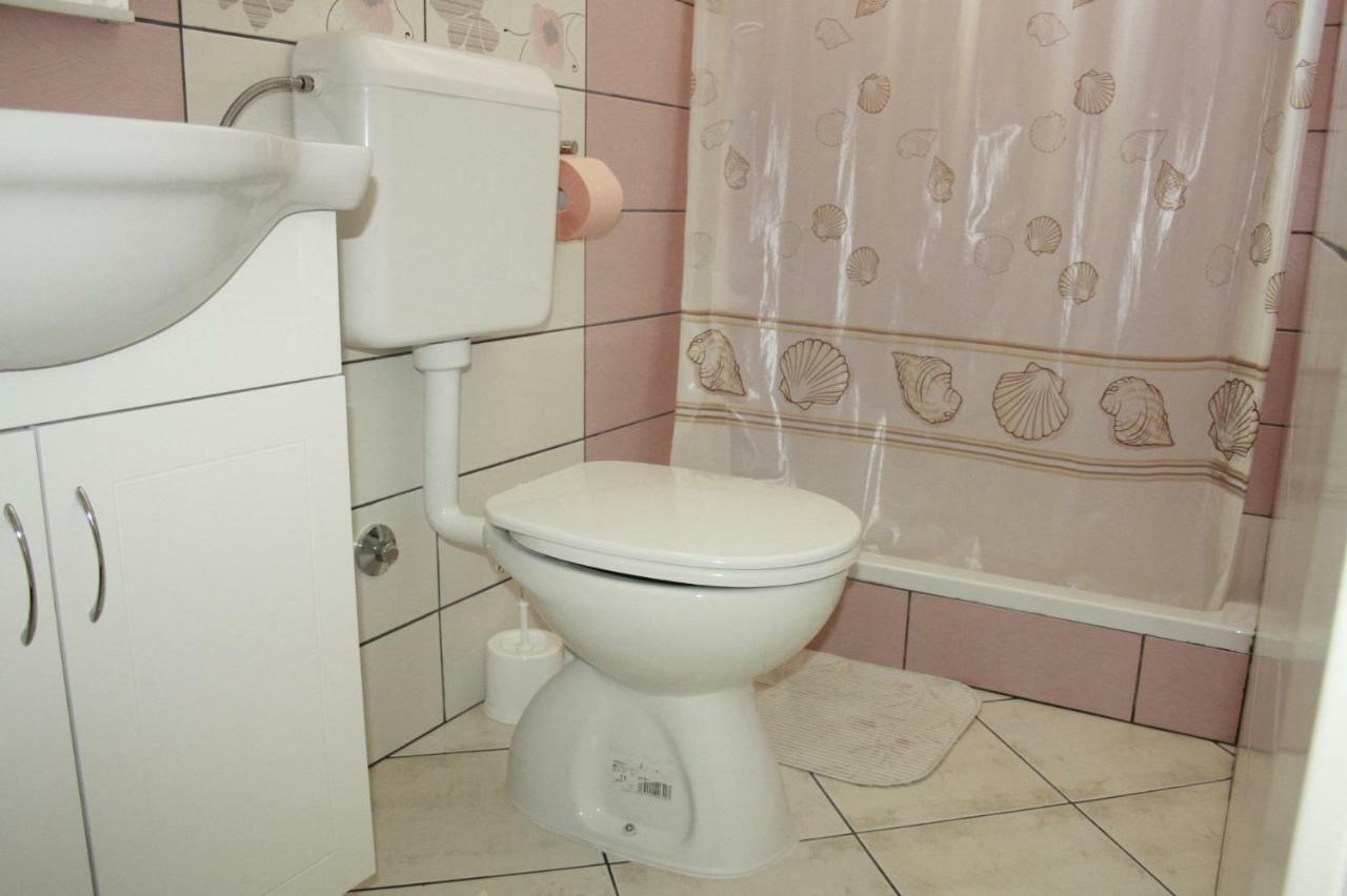 Guesthouse Matusan'S Place Banjol ภายนอก รูปภาพ