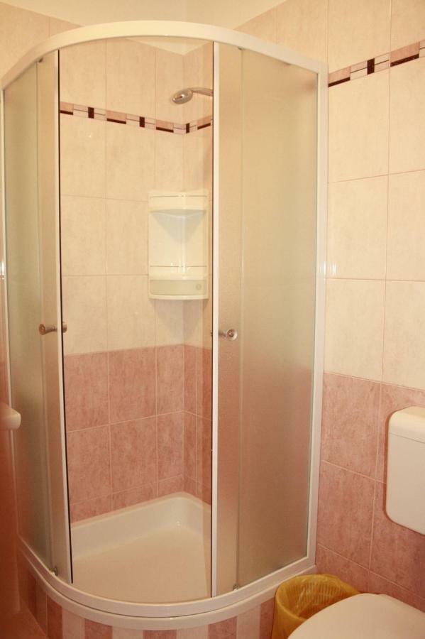 Guesthouse Matusan'S Place Banjol ภายนอก รูปภาพ