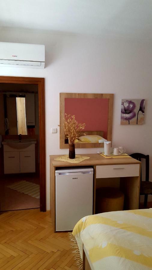 Guesthouse Matusan'S Place Banjol ภายนอก รูปภาพ